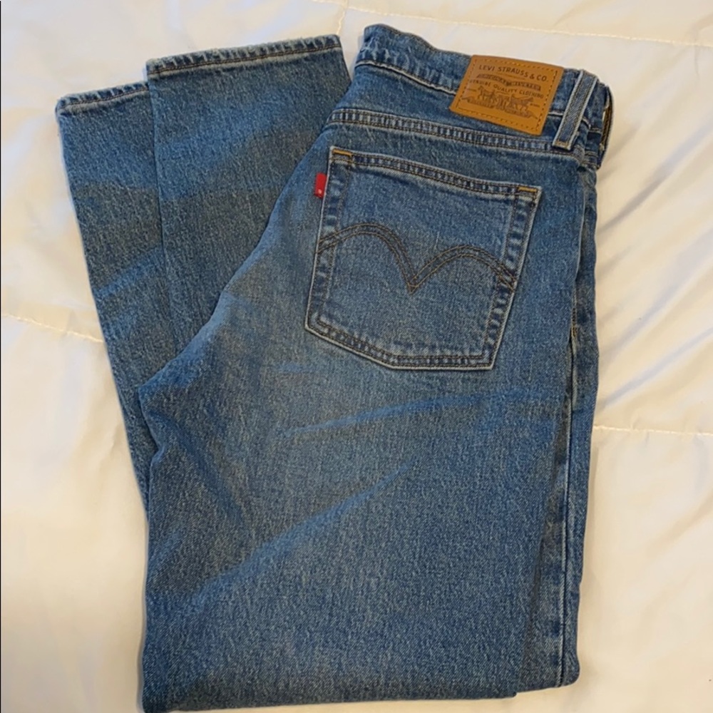 Levi’s Straight Leg Jeans